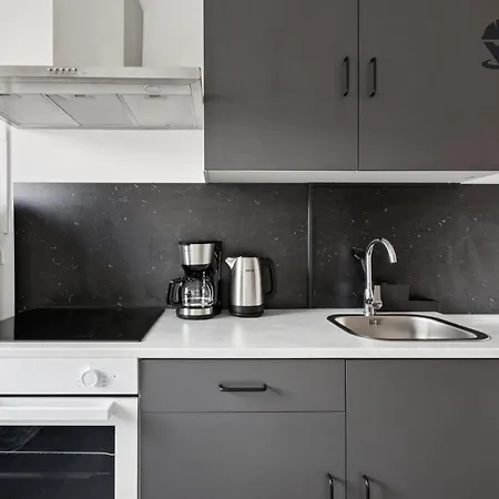 Monteur - Fuer Bis Zu 5 Personen In 63452 - Hu14