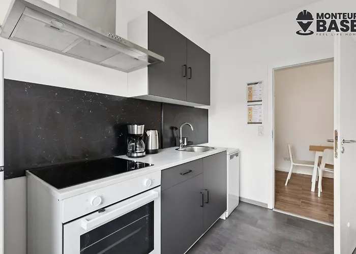 Monteur - Für Bis Zu 5 Personen In 63452 - Hu14 * Hanau