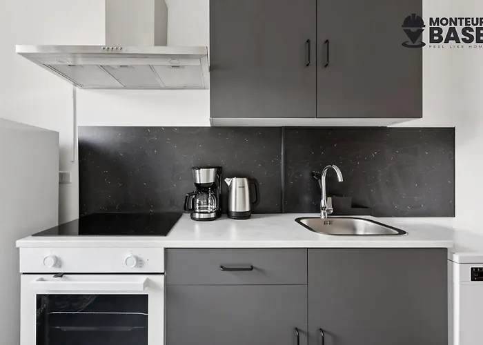 Monteur - Für Bis Zu 5 Personen In 63452 - Hu14